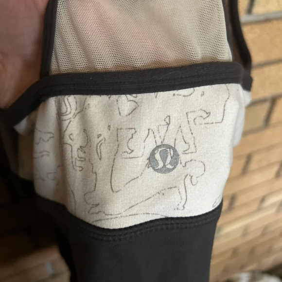 Lululemon Halter Tank Top Racerback Brown Yoga Abstract V Neck Size 8 - Picture 4 of 5